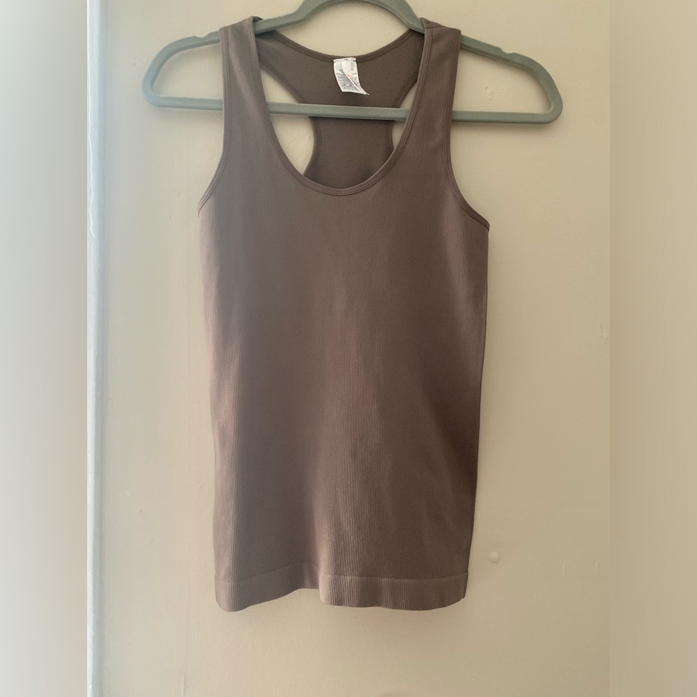 La Linger Tank Top, Brown, One Size L>